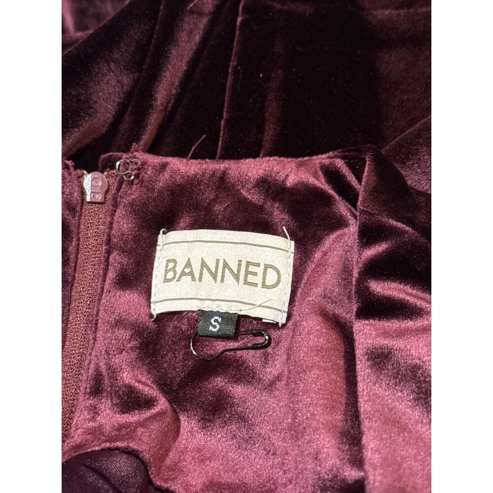 Banned Retro A Royal Evening Aubergine Purple Swing Dress S NWOT - Picture 4 of 4